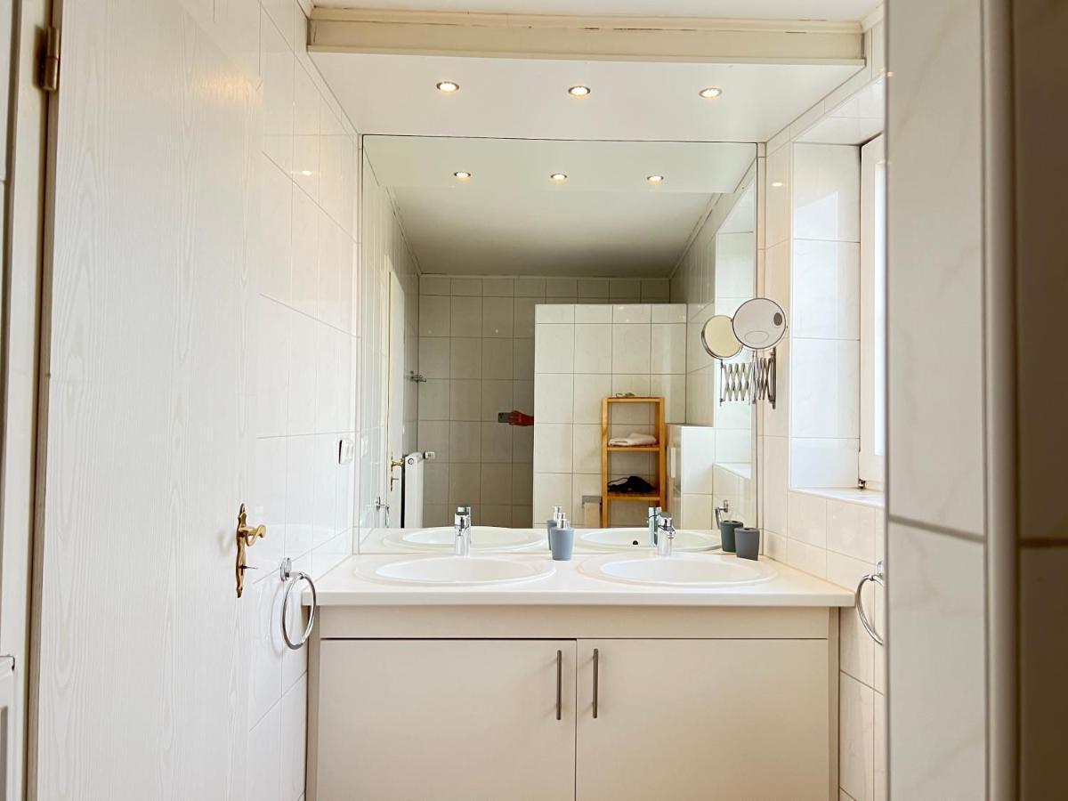 Der Schwan 7 - 3 Schlafzimmer - 2 Balkone - Zentral - 100 Qm Düren - Eifel Kültér fotó